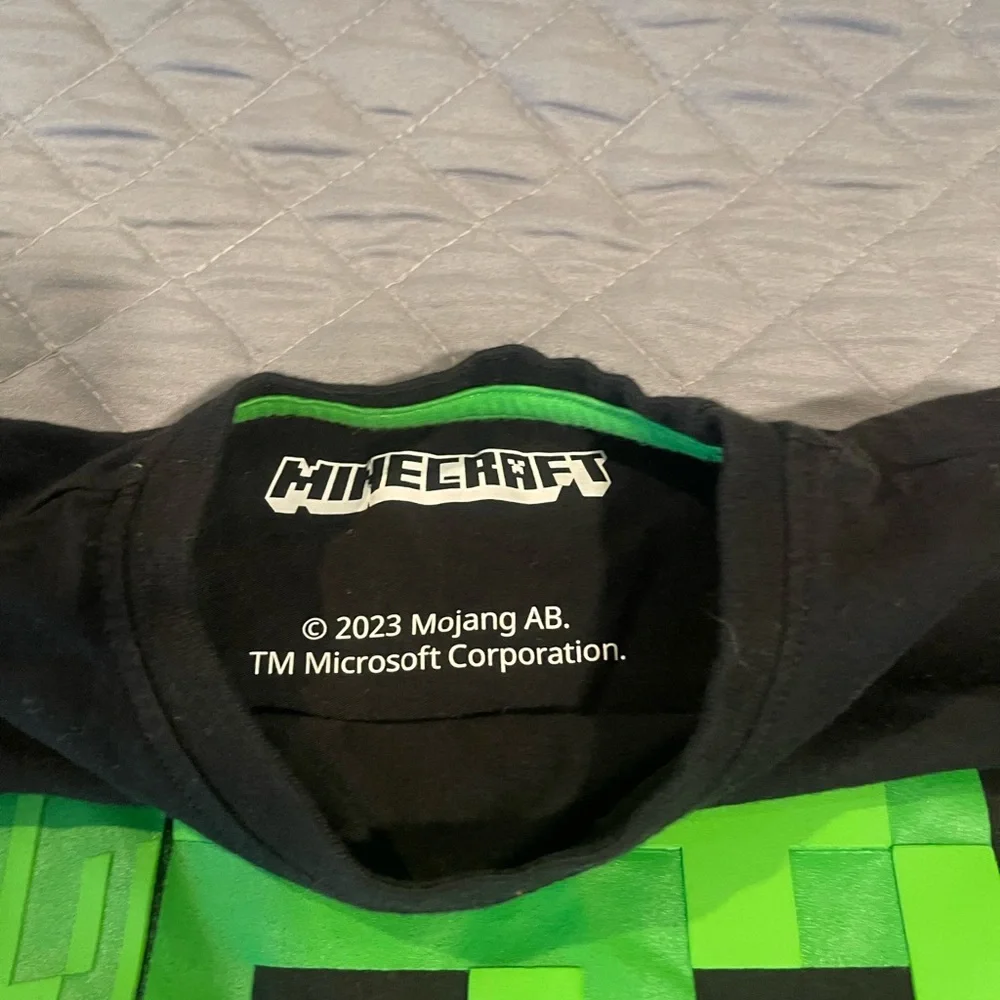 Minecraft Kids T-Shirt - Black and Green Creeper Design